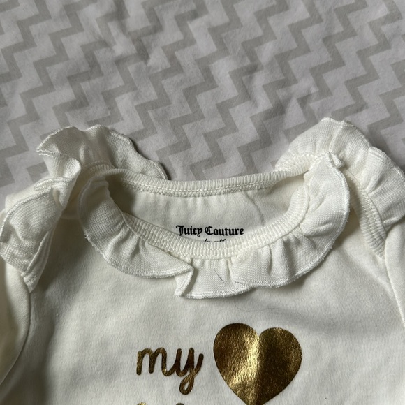 Baby Girls 18M Long Sleeve Ruffled Fleece Sweatshirt & Matching Jogger Pant Set - Picture 4 of 12